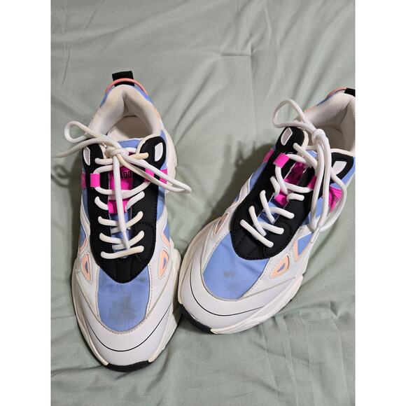 Steve madden size 9 women's Clydie color block sneakers - Picture 1 of 10